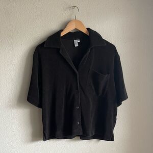 Stockholm Atelier & Other Stories Terry Button Down Short Sleeve Top in Black